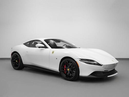 2023 Ferrari Roma Base