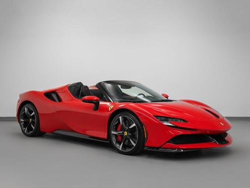 2023 Ferrari SF90 Spider Base