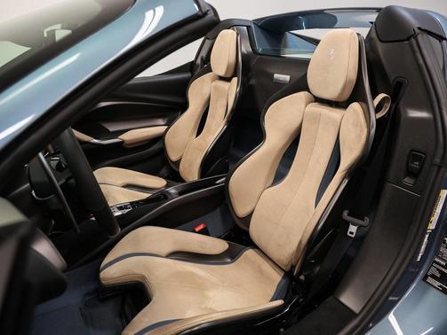 2024 Ferrari 296 GTS 