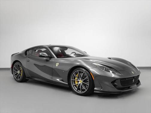 2019 Ferrari 812 Superfast Base