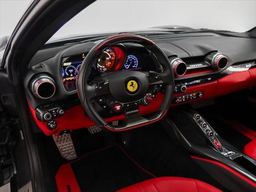 2019 Ferrari 812 Superfast Base