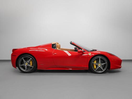 Rosso Corsa 2013 Ferrari 458 Spider Base