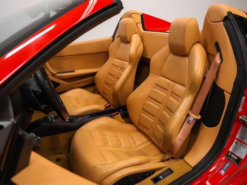 Rosso Corsa 2013 Ferrari 458 Spider Base