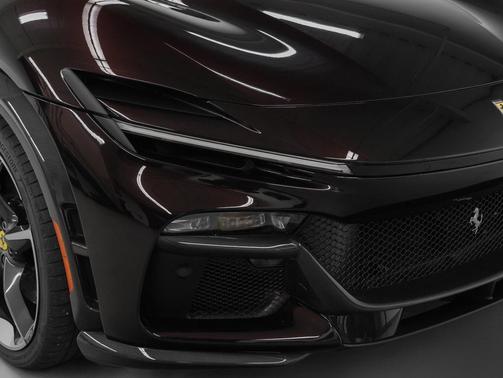 2025 Ferrari Purosangue 