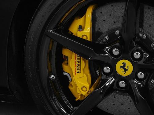 Nero DS 1250 2018 Ferrari 488 Spider Base
