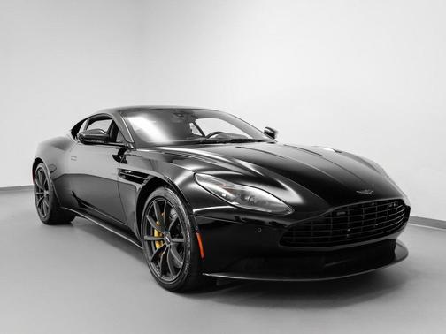 2023 Aston Martin DB11