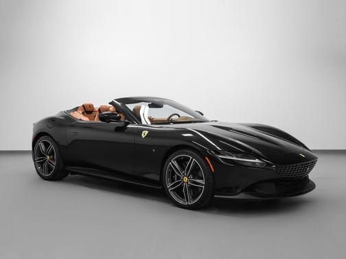 2025 Ferrari Roma Spider Base