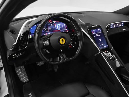2023 Ferrari Roma Base