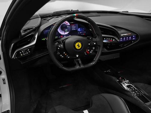 2024 Ferrari SF90 Spider Base