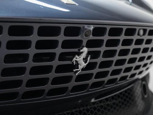 2022 Ferrari Roma Base