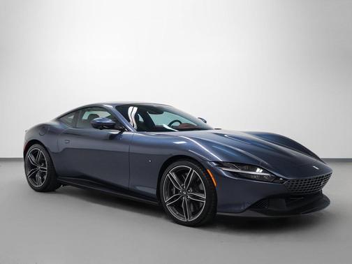 2022 Ferrari Roma Base