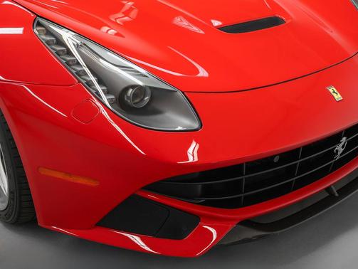 Rosso Corsa 2014 Ferrari F12berlinetta Base