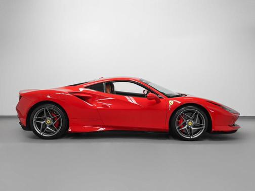 2020 Ferrari F8 Tributo Base