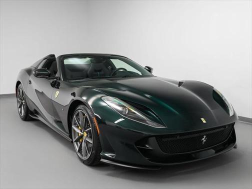 2022 Ferrari 812 GTS Base