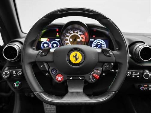 2022 Ferrari 812 GTS Base