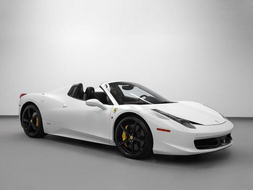 2015 Ferrari 458 Spider Base