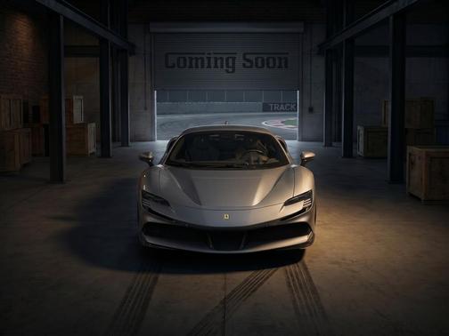 Grigio Silverstone Metallic 2023 Ferrari SF90 Stradale Base