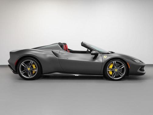2024 Ferrari 296 GTS