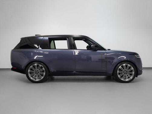 2025 Land Rover Range Rover P530 SE 7 Seat