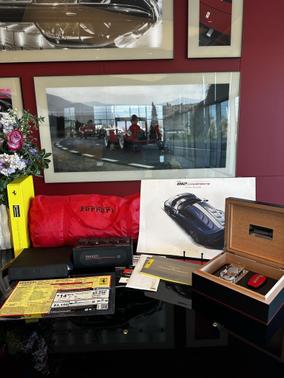 2022 Ferrari 812 Competizione 