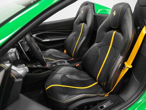 2023 Ferrari F8 Spider Base