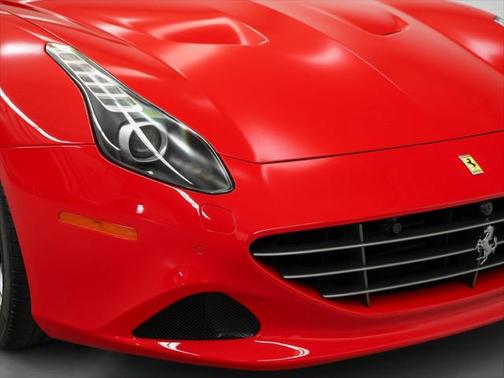 2017 Ferrari California T
