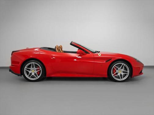 2017 Ferrari California T