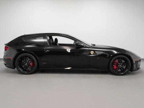 2015 Ferrari FF Base