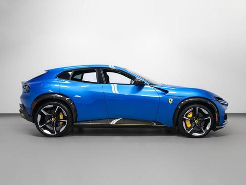 Blue Corsa 2023 Ferrari Purosangue
