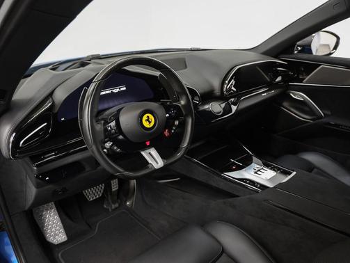 Blue Corsa 2023 Ferrari Purosangue