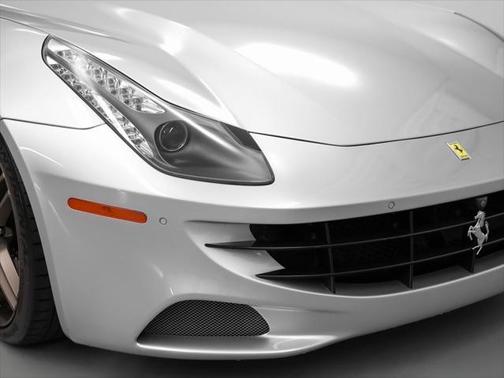 2014 Ferrari FF Base