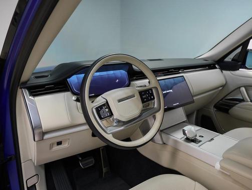 2024 Land Rover Range Rover P615 SV