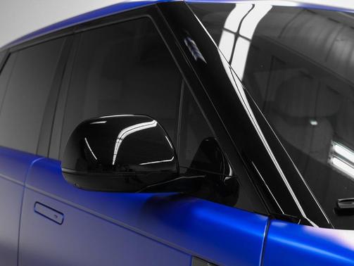 2024 Land Rover Range Rover P615 SV