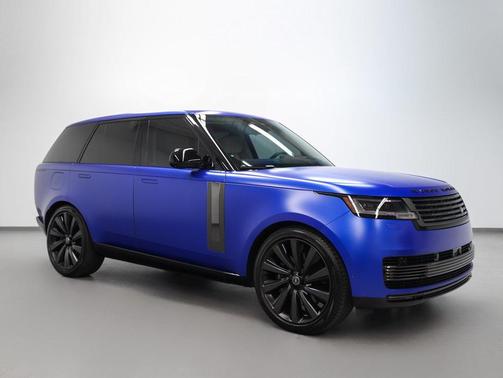2024 Land Rover Range Rover P615 SV