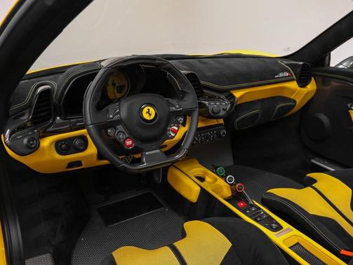 2015 Ferrari 458 Speciale Base