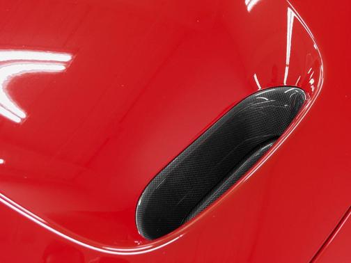 2022 Ferrari F8 Spider Base