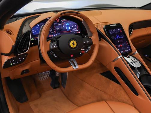 2025 Ferrari Roma Spider Base