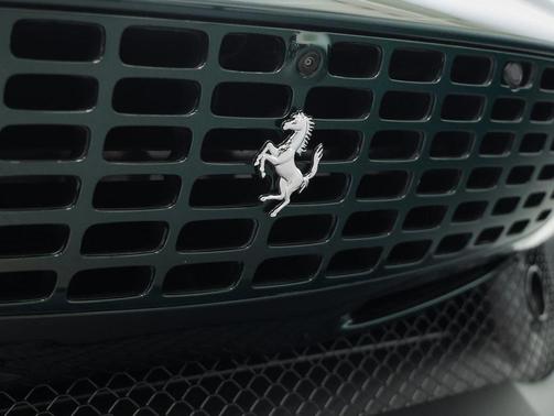 2025 Ferrari Roma Spider Base