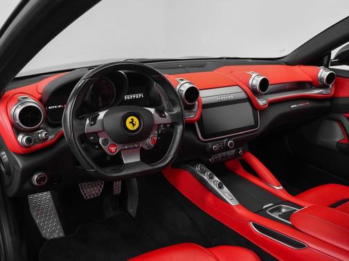2018 Ferrari GTC4Lusso V12