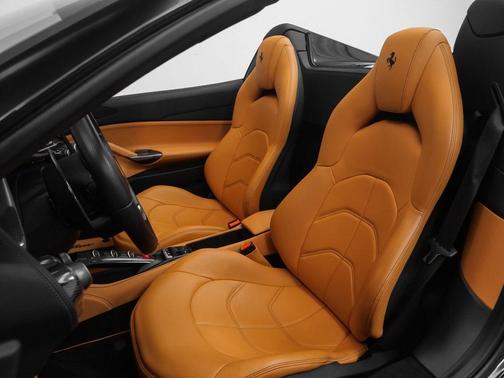 2018 Ferrari 488 Spider Base