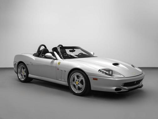 Argento 2001 Ferrari 550 Maranello Base