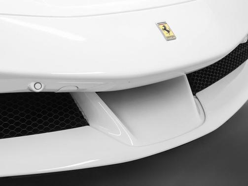 2023 Ferrari SF90 Stradale Base