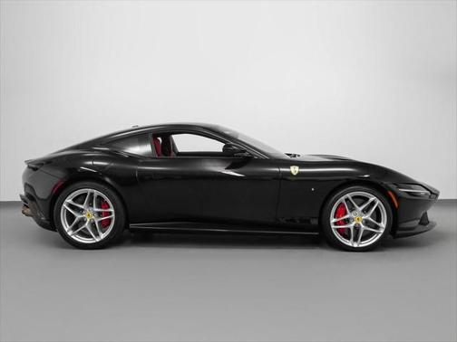 2023 Ferrari Roma Base
