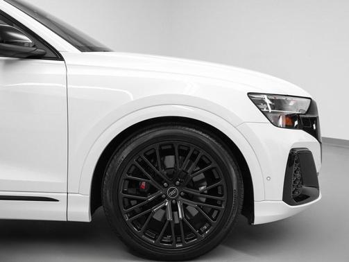 2025 Audi SQ8 4.0T Premium Plus