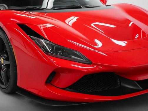 2022 Ferrari F8 Tributo Base