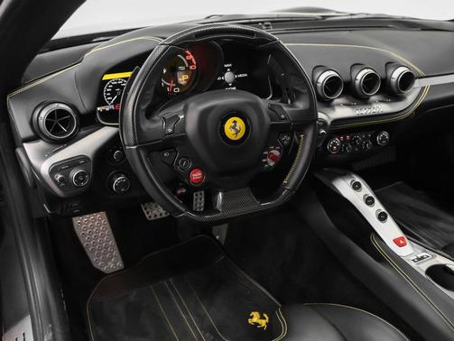 2014 Ferrari F12berlinetta Base