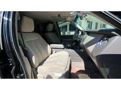 2011 Ford Expedition XLT
