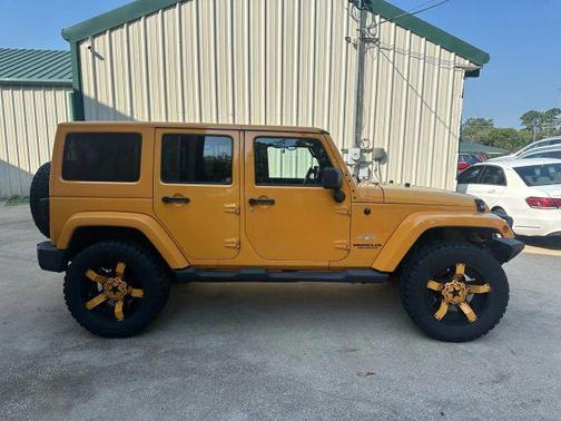 2012 Jeep Wrangler Unlimited Sahara