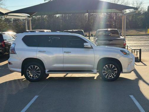 2023 Lexus GX 460 Luxury