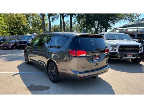 2018 Chrysler Pacifica Touring Plus